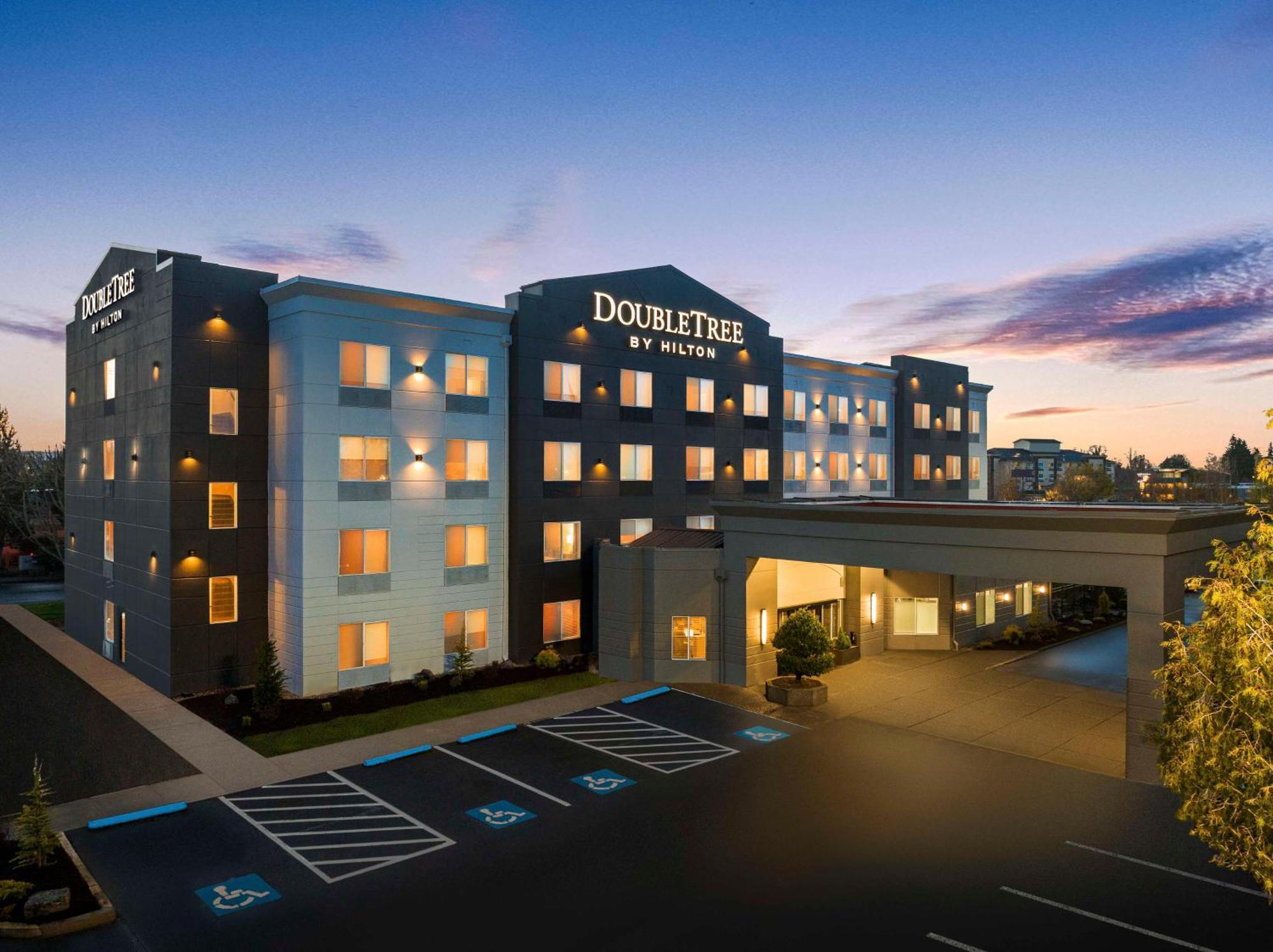 Doubletree By Hilton North Salem Hotel Exterior foto